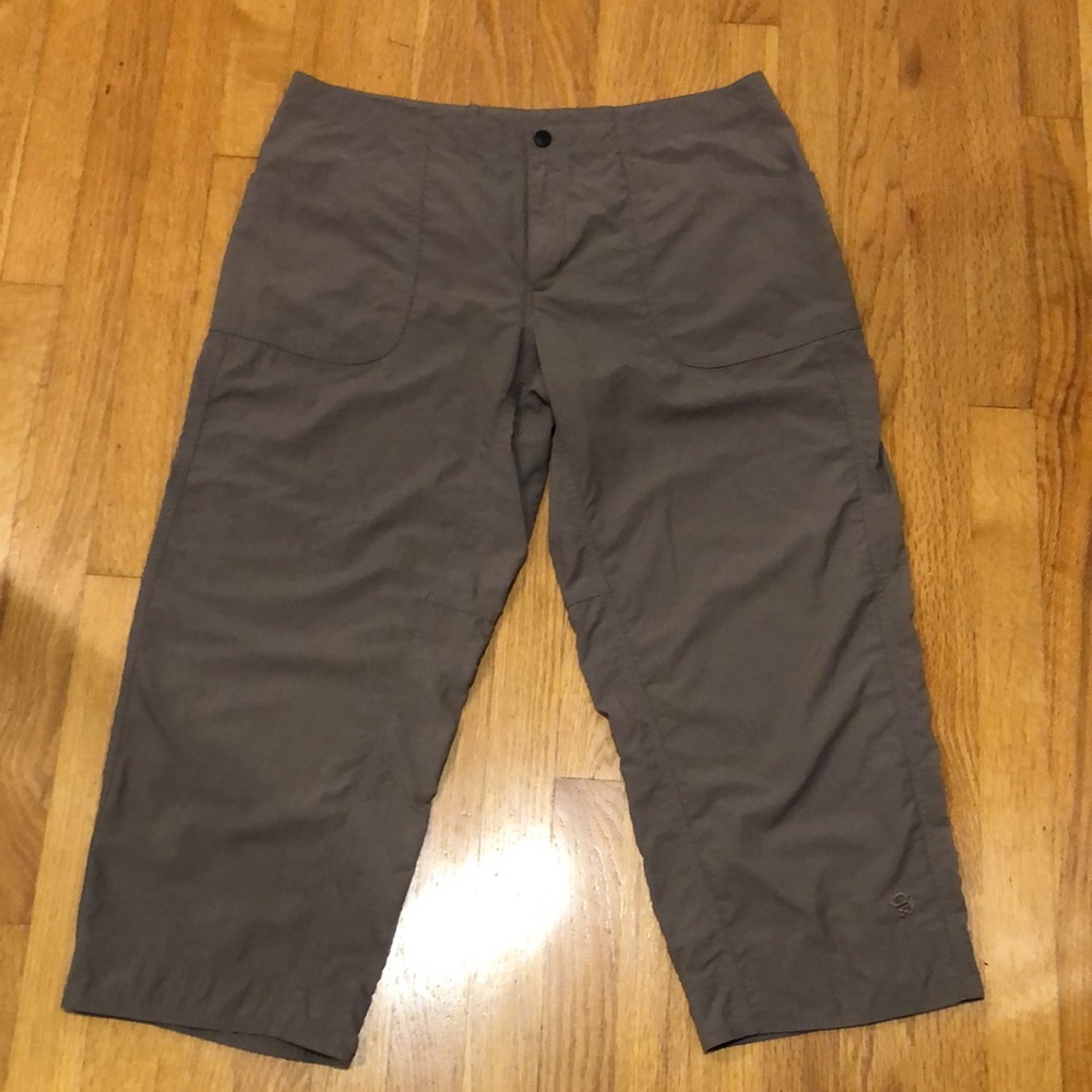 Mountain Hardwear Women's Cropped Cargo Hiking Pants Nylon Size 12 Khaki